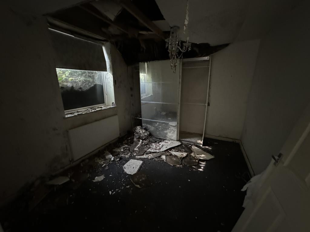 Lot: 40 - PROPERTY FOR RECONSTRUCTION - View of bedroom one